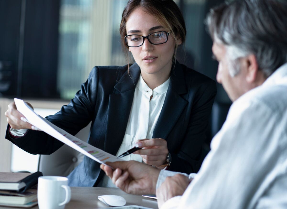 commercial-advisory-client-meeting