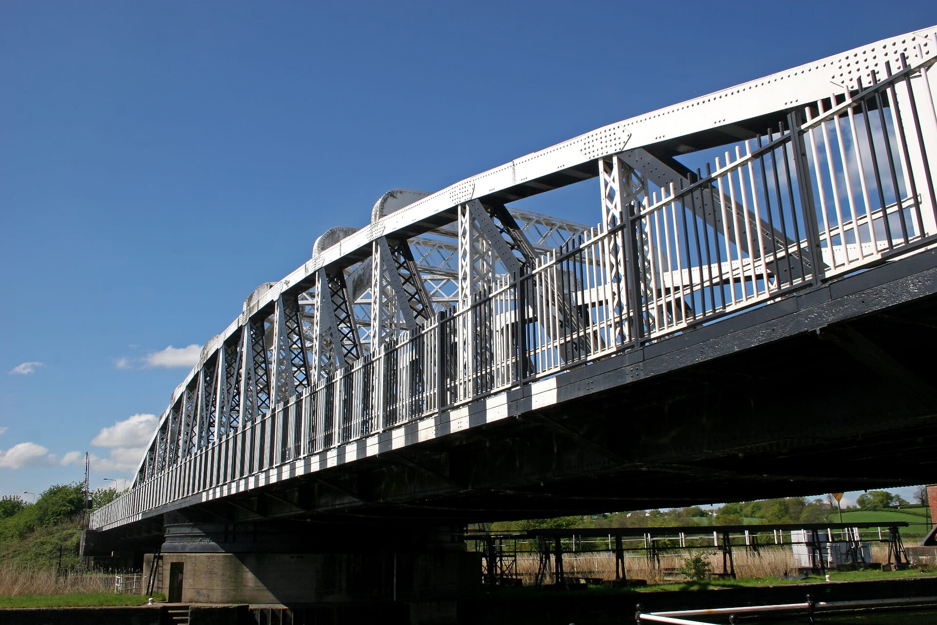 kier-acton-swing-bridge